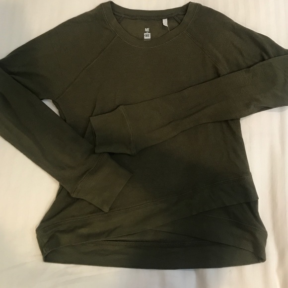 Olive long sleeve shirt *Never Worn* - Picture 2 of 4